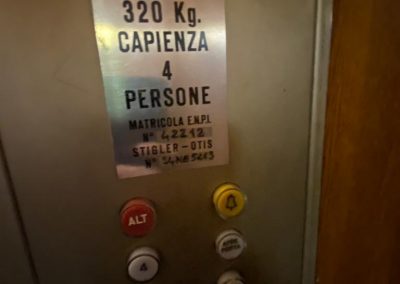 Sostituzione pulsantiera cabina ascensore condominio