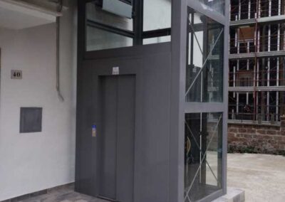 Viterbo Piattaforma Elevatrice piano terra