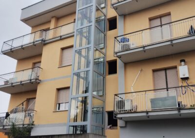 Ascensore MRL esterno Roma 2