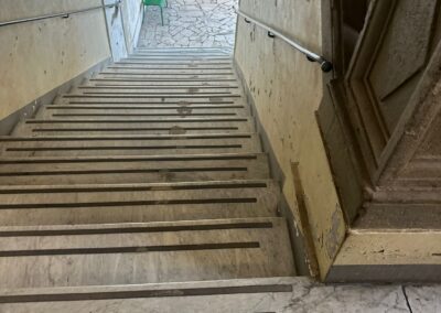 Scala senza montascale